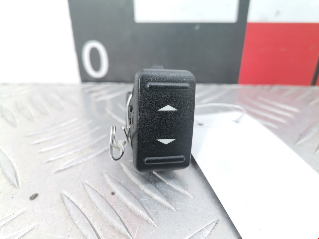 Кнопка стеклоподъемника FORD C-MAX 2003-2010