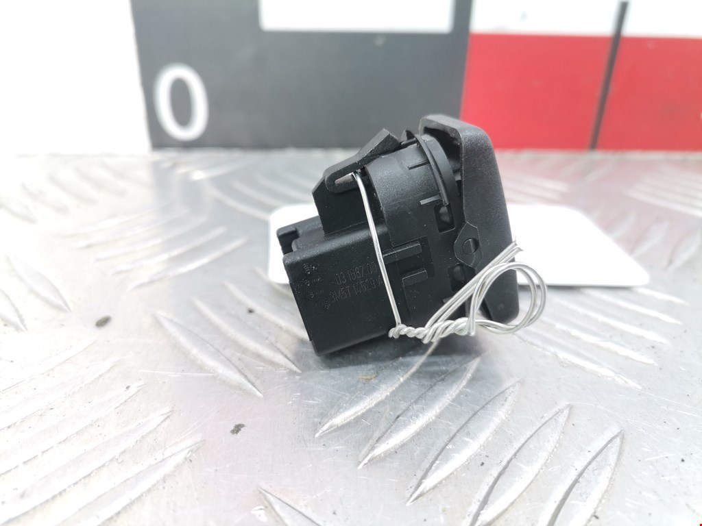 Кнопка стеклоподъемника FORD C-MAX 2003-2010