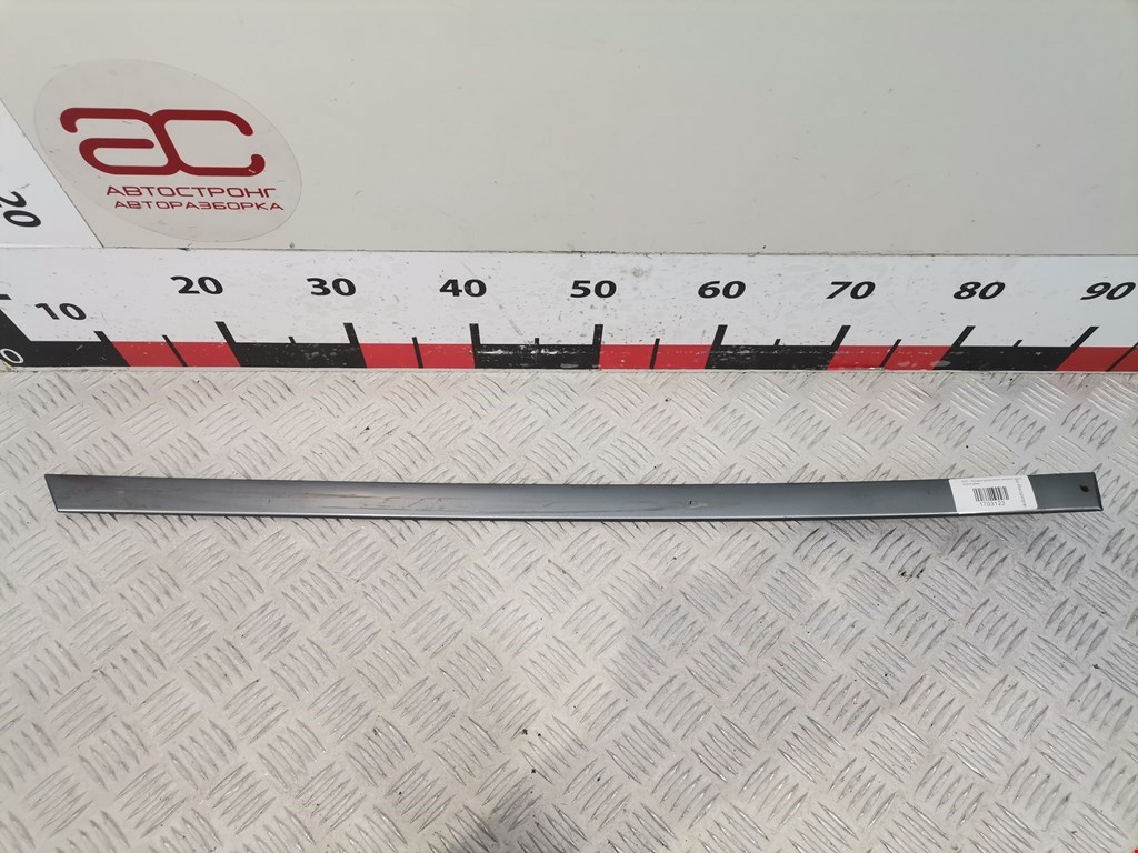 Накладка декоративная (молдинг) двери задней правой Audi A6 C5 (1997-2005)