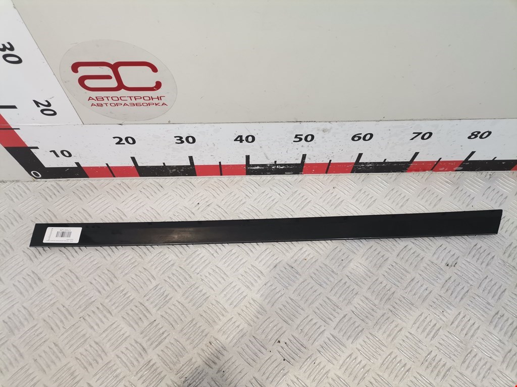 Накладка декоративная (молдинг) двери задней левой Audi A6 C5 (1997-2005)