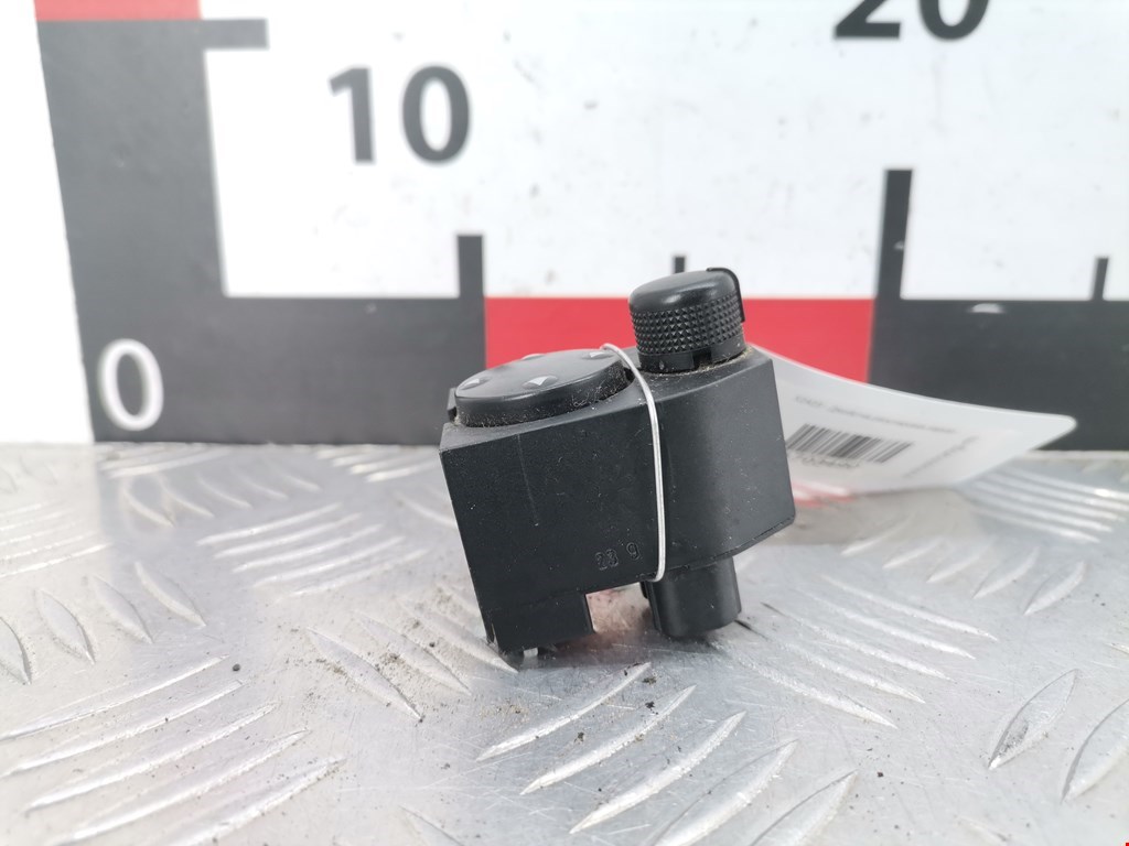 Блок управления зеркалами AUDI A4 B5 1995-2001