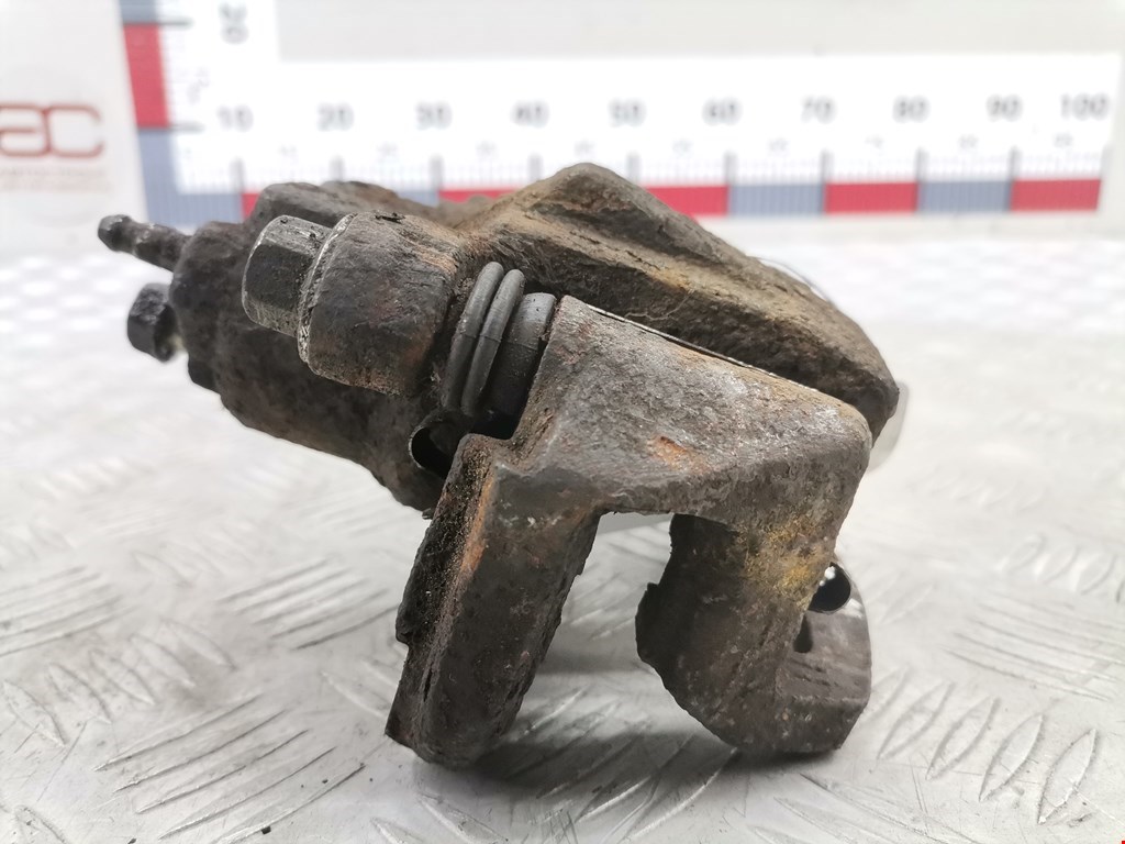 Суппорт задний левый LEXUS RX 300\330\350\400H 2003-2009