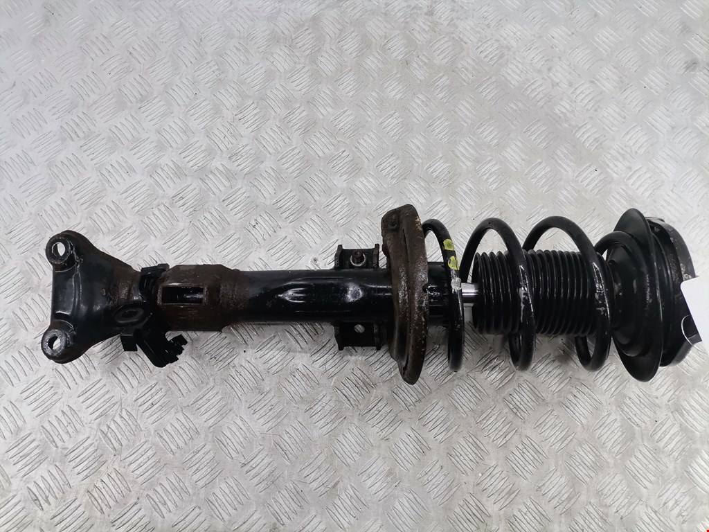 Амортизатор передний правый MERCEDES-BENZ C-Class C-klasse W204 2007-2015