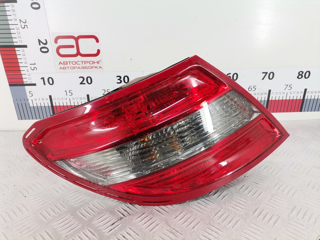 Фонарь задний левый MERCEDES-BENZ C-Class C-klasse W204 2007-2015