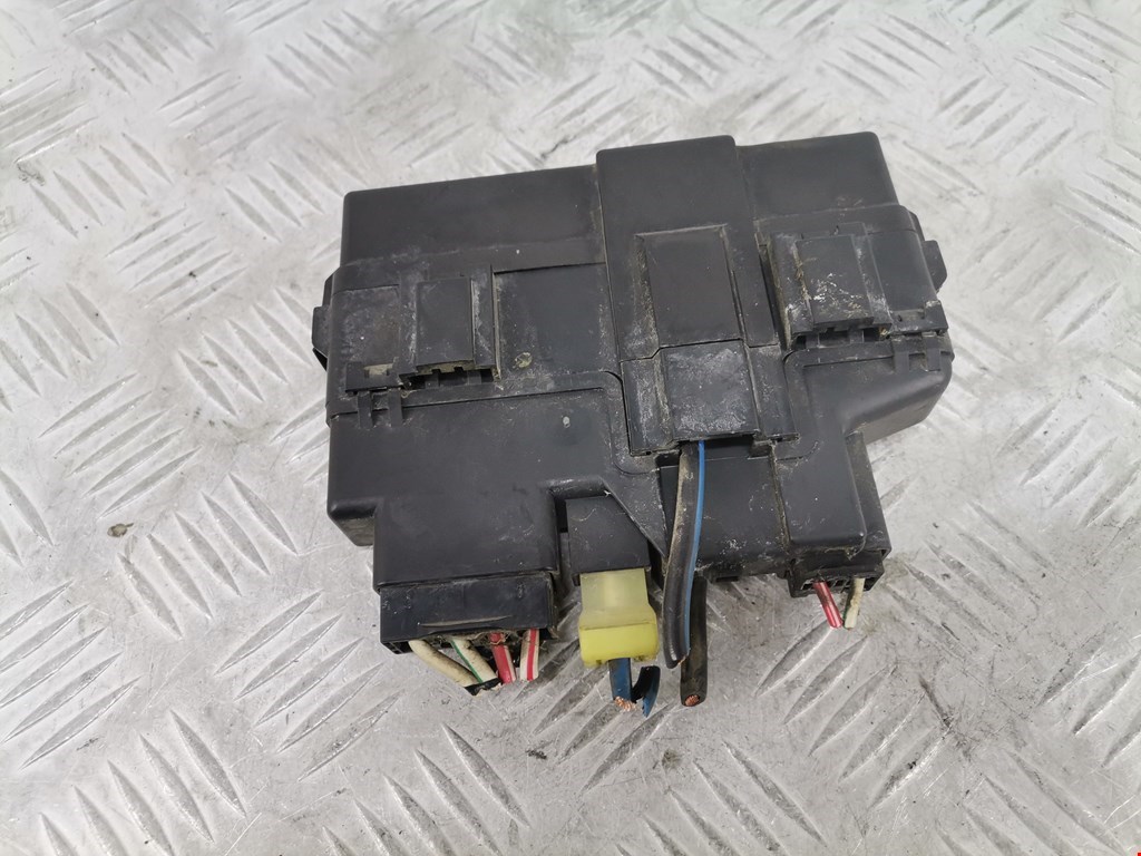 Датчик уровня в бачок омывателя MAZDA Demio DW 1996-2002