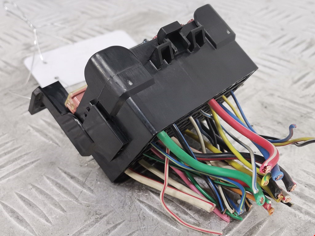 Датчик уровня в бачок омывателя MAZDA Demio DW 1996-2002