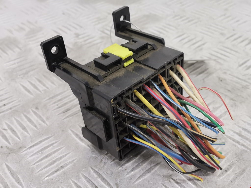 Датчик уровня в бачок омывателя MAZDA Demio DW 1996-2002