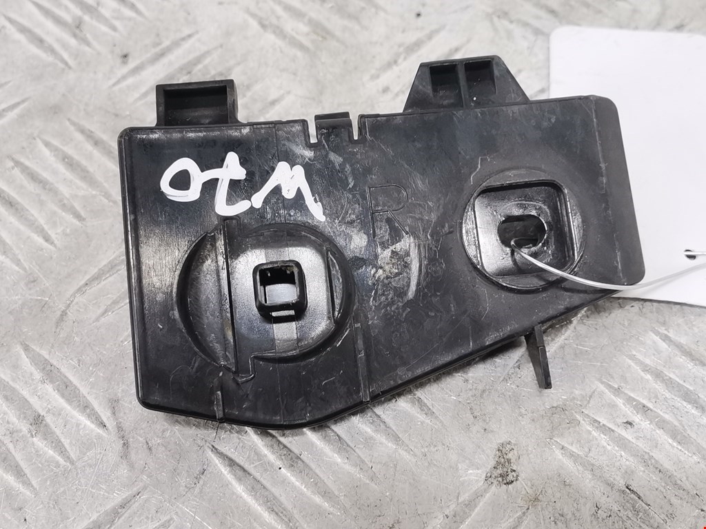 Кронштейн заднего бампера левый правый LEXUS RX 300\330\350\400H 2003-2009