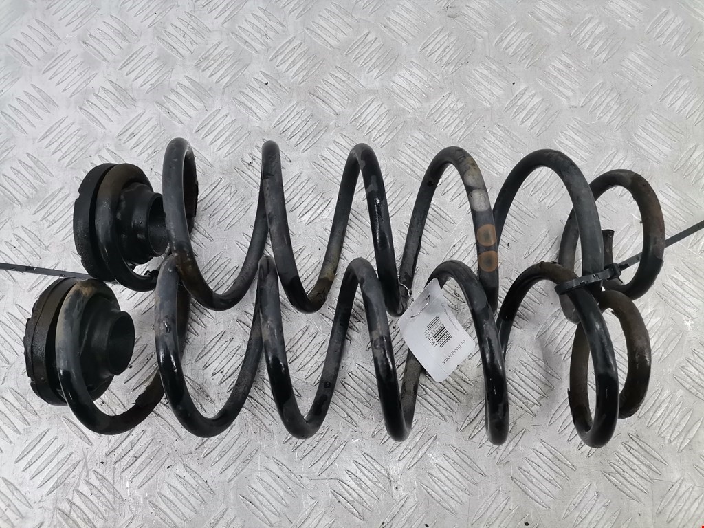 Пружина задняя левая/правая VOLKSWAGEN Golf IV 1997-2003