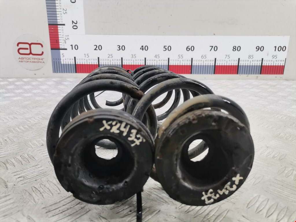 Пружина задняя левая/правая VOLKSWAGEN Golf IV 1997-2003