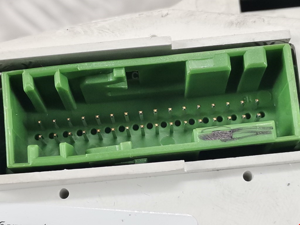 Панель приборов (щиток) LAND ROVER Range Rover Sport 2005-2013