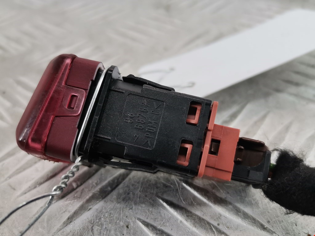 Кнопка аварийной сигнализации (аварийки) CITROEN C3 Picasso 2009-2017