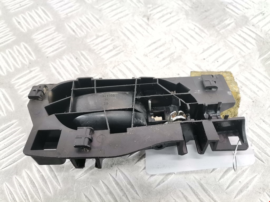 Ручка дверная передняя внутренняя левая CITROEN C3 Picasso 2009-2017