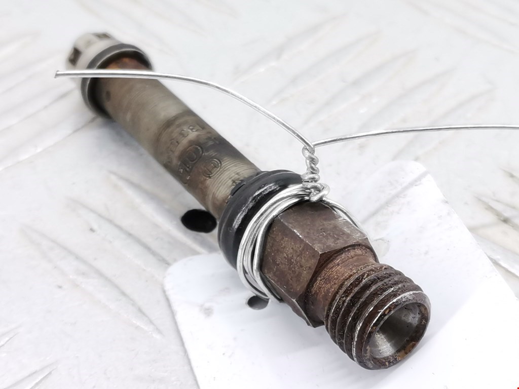 Форсунка дизельная электрическая VOLKSWAGEN Golf II 1983-1992