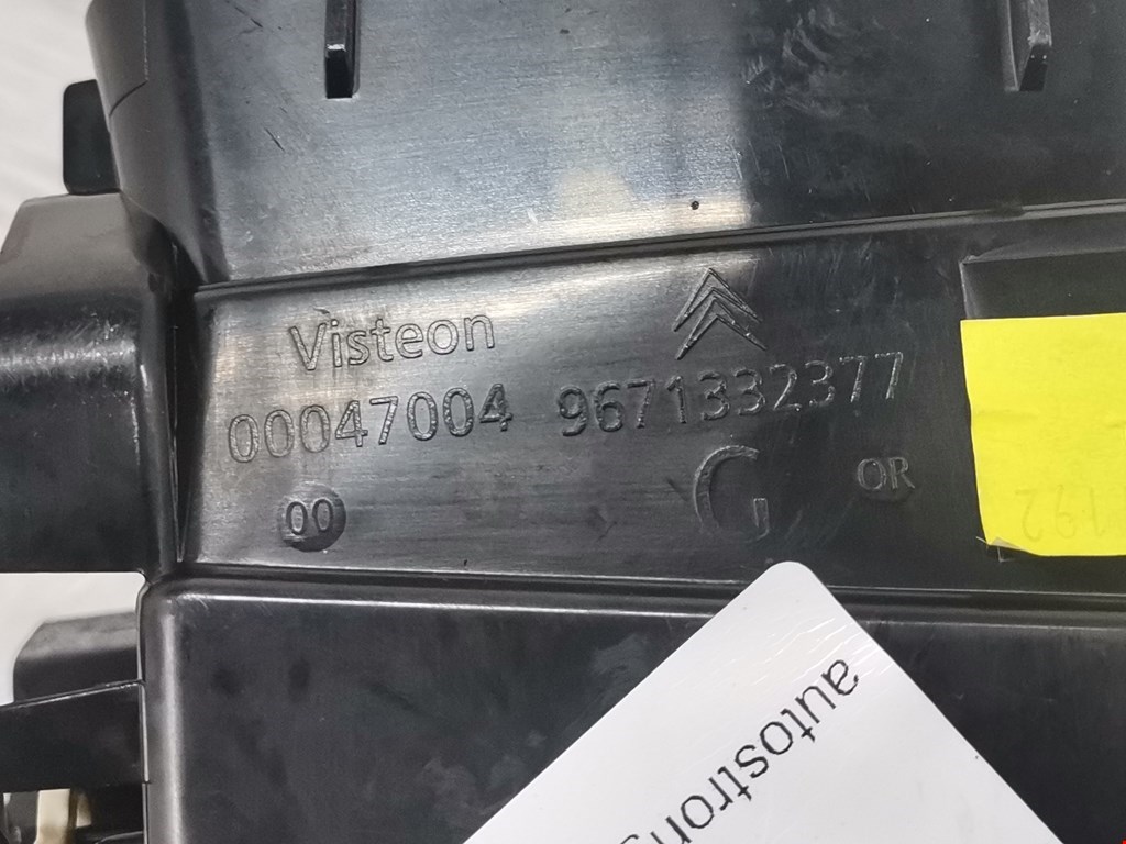 Дефлектор воздушный CITROEN C4 II 2010-н.в.