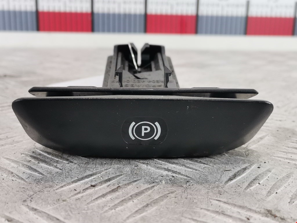 Рычаг стояночного тормоза (ручник) MERCEDES-BENZ C-Class C-klasse W204 2007-2015