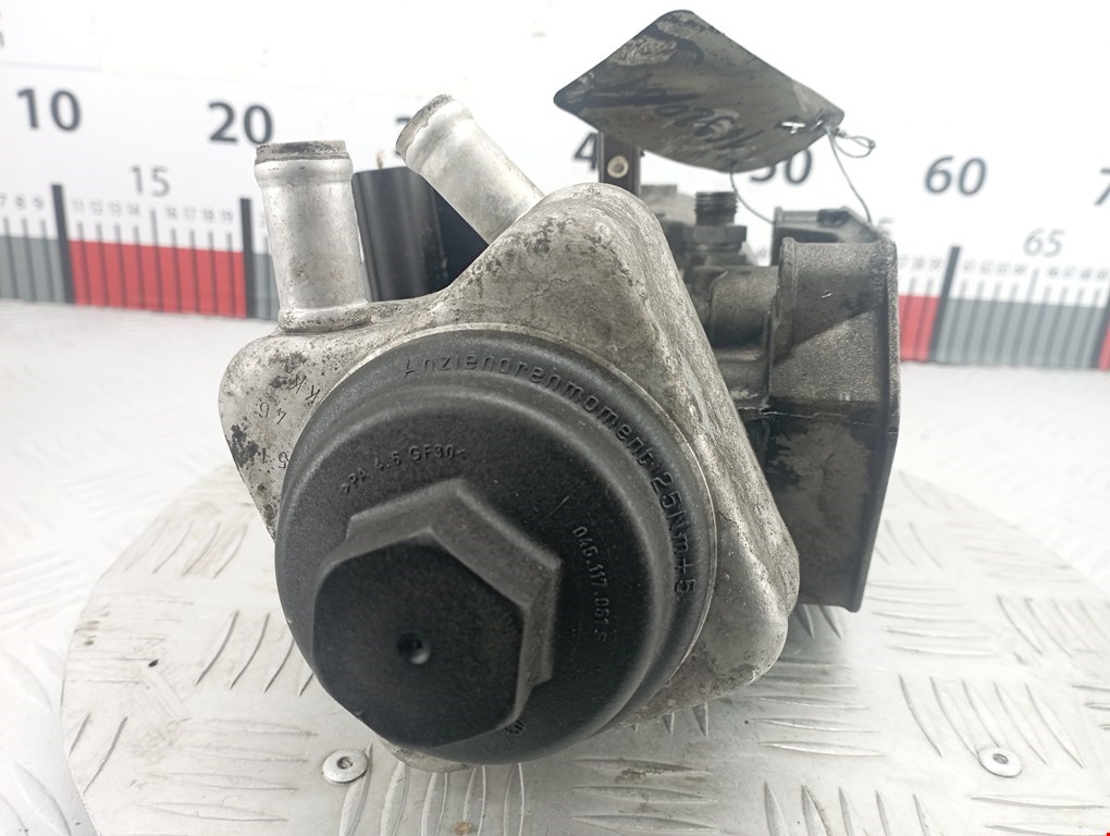 Корпус масляного фильтра VOLKSWAGEN Passat B6 2005-2011