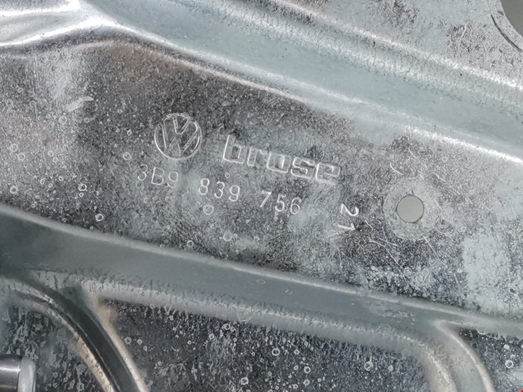 Стеклоподъемник задний правый VOLKSWAGEN Passat B5 1997-2005