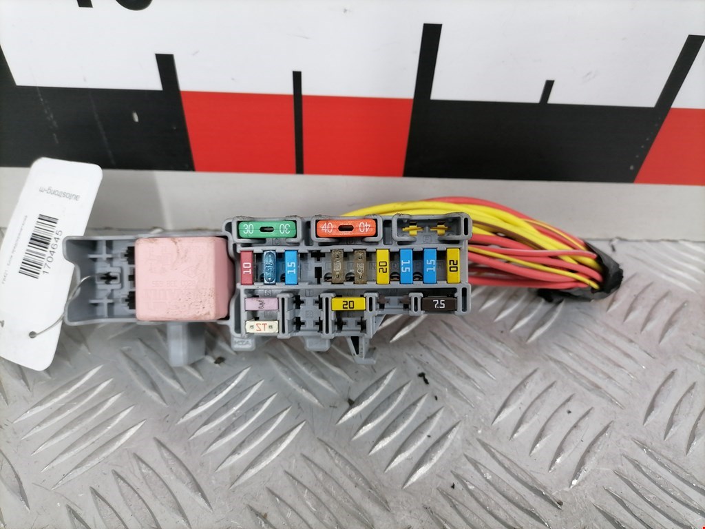 Датчик уровня в бачок омывателя RENAULT Megane II 2002-2009