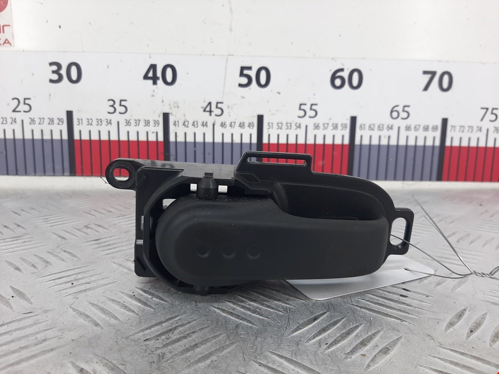 Ручка дверная задняя внутренняя правая NISSAN Note E11 2005-2014