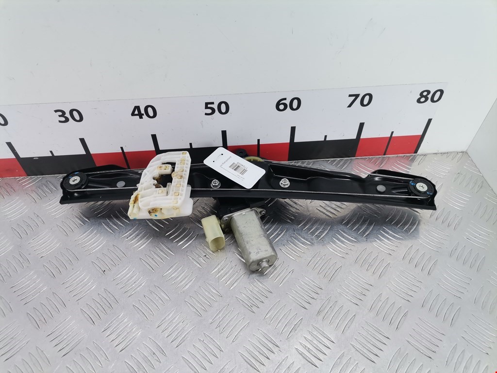 Стеклоподъемник задний левый BMW 3er F30/F31/F80 2011-2019