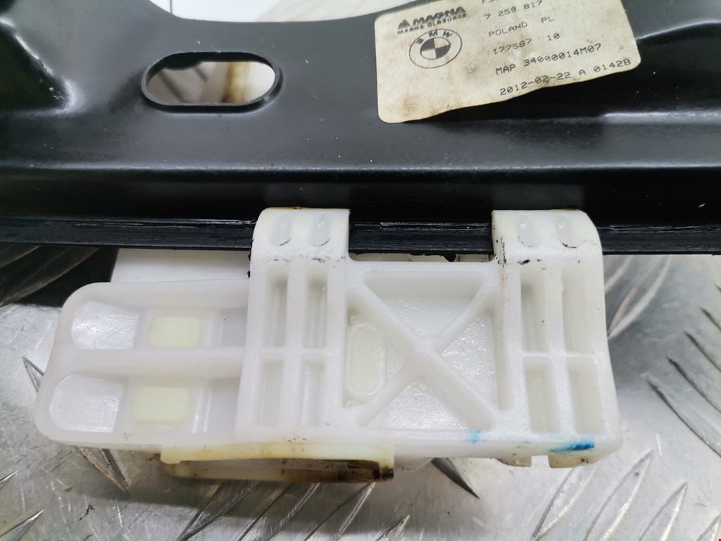 Стеклоподъемник задний левый BMW 3er F30/F31/F80 2011-2019