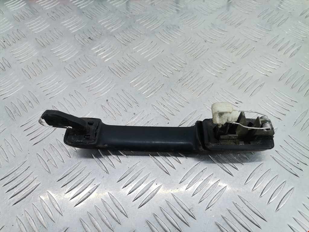 Ручка двери задней наружная правая VOLKSWAGEN Golf III 1991-1997