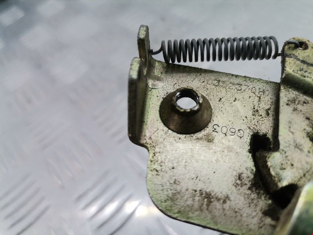 Ручка дверная задняя внутренняя левая RENAULT Master 1998-2010