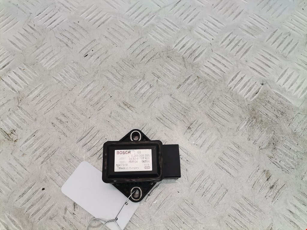 Датчик ускорения (курсовой устойчивости уровня оборотов) BMW X3 (E83) (2003-2010)