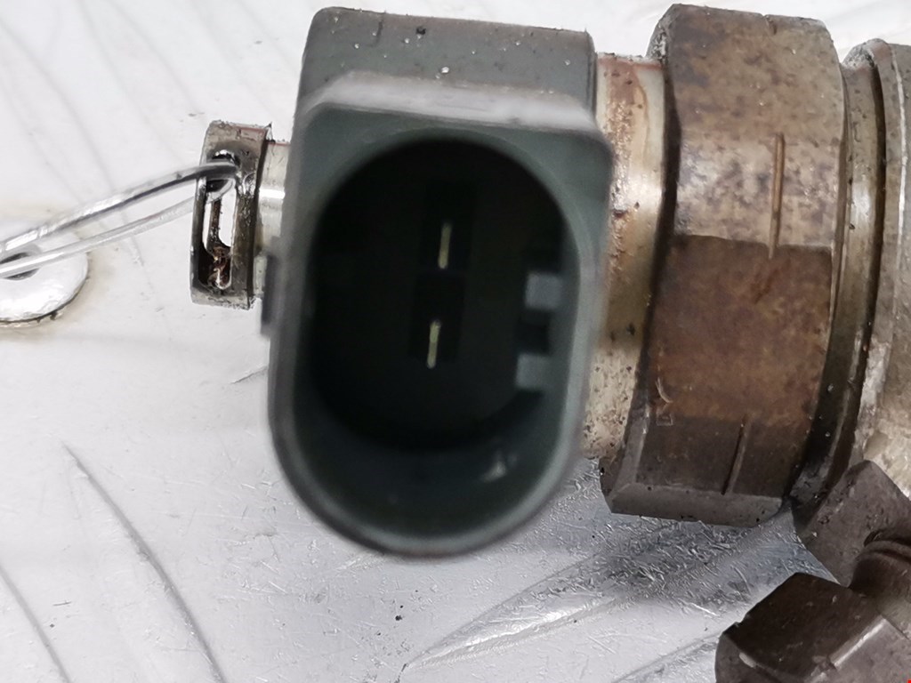 Форсунка дизельная электрическая MERCEDES-BENZ C-Class C-klasse W203 2000-2007