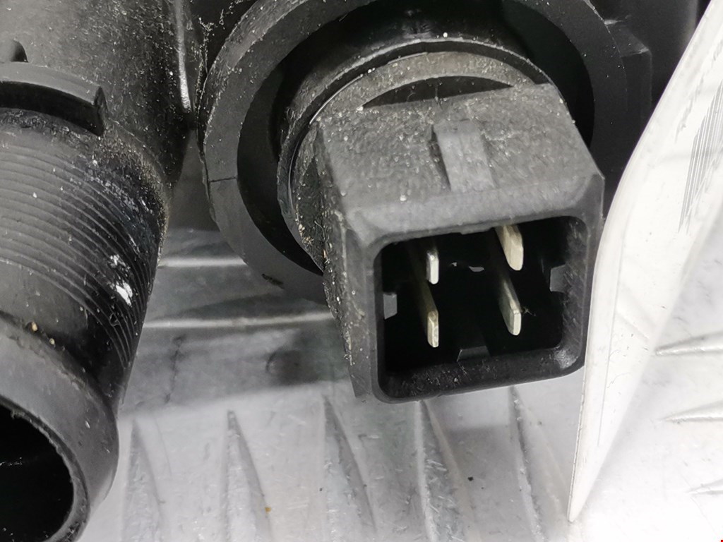 Корпус термостата RENAULT Scenic II 2003-2010