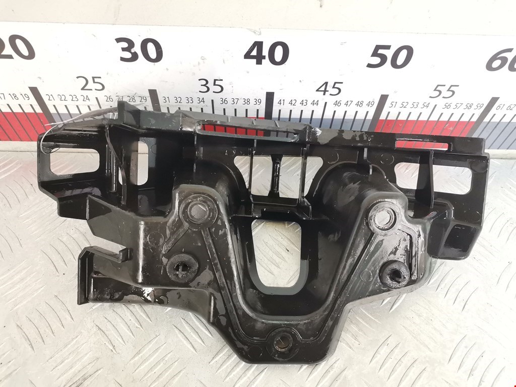 Кронштейн заднего бампера левый правый LAND ROVER Range Rover Sport 2005-2013