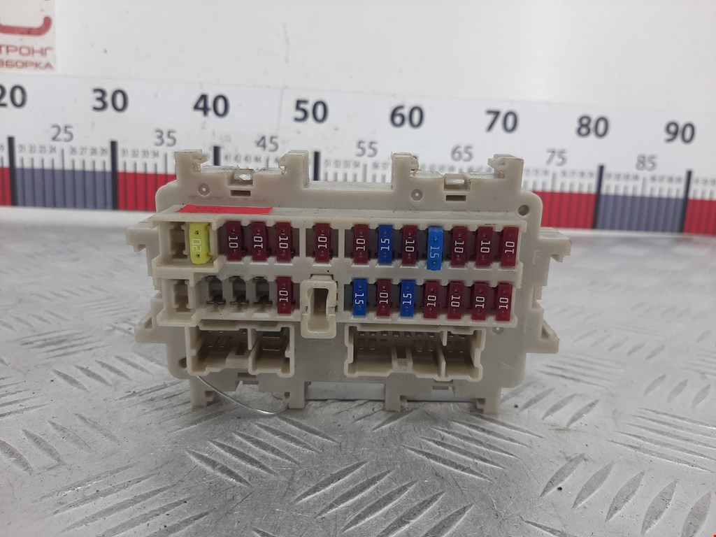 Датчик уровня в бачок омывателя NISSAN Pathfinder R51M 2004-2014