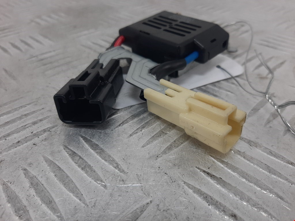 Усилитель антенны LEXUS RX 350\450H 2009-2015