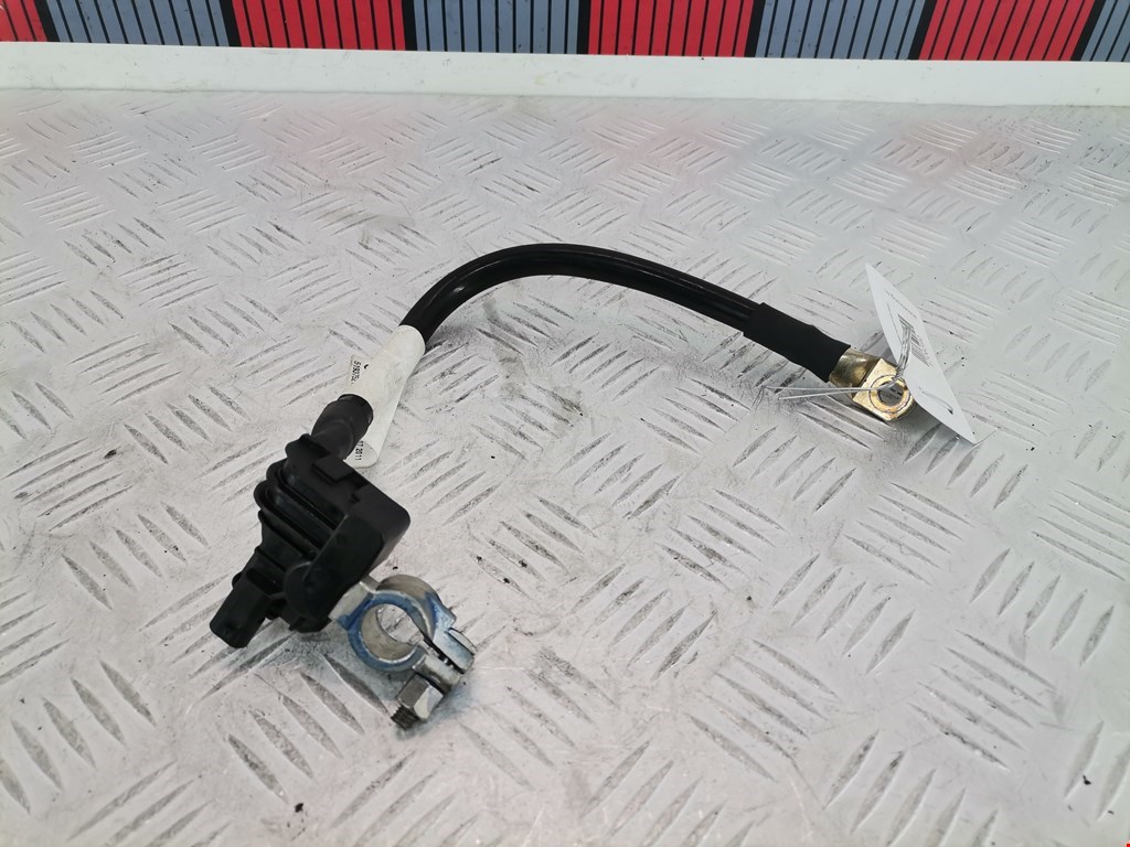 Клемма аккумулятора (минус) - AUDI A4 B8 2007-2015