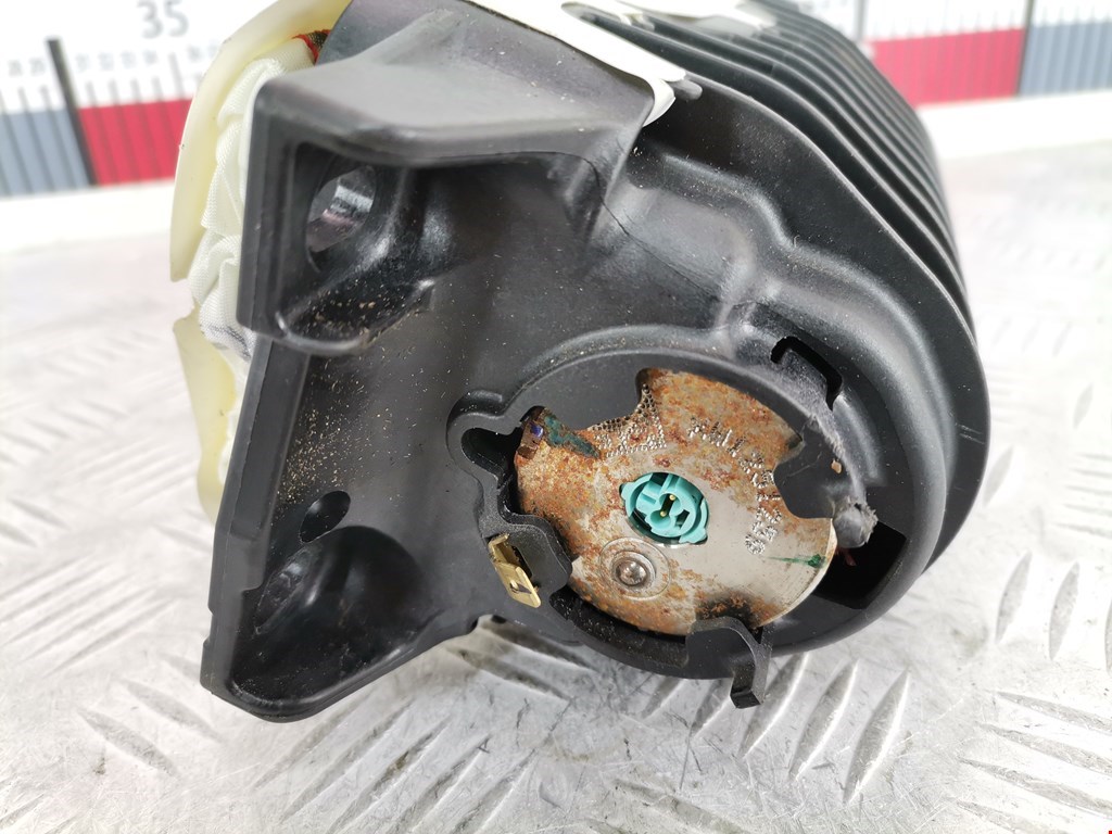 Подушка безопасности пассажирская (в торпедо) AUDI A4 B8 2007-2015