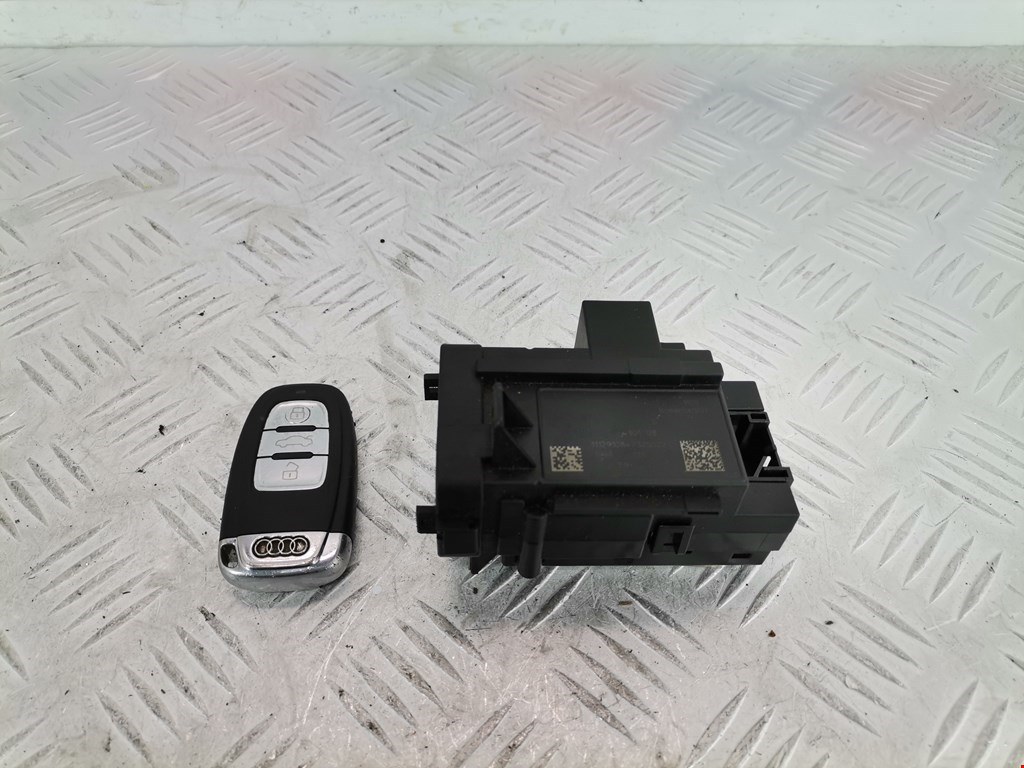 Замок зажигания AUDI A4 B8 2007-2015