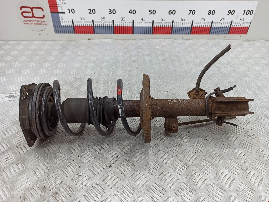 Стойка амортизатора переднего правого Nissan Micra K12 (2002-2010)