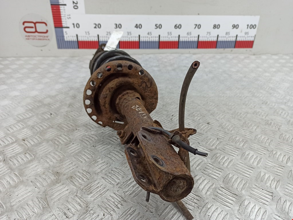 Амортизатор передний правый NISSAN Micra K12 2003-2010