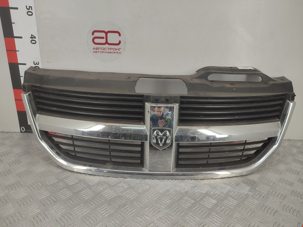 Решетка радиатора DODGE Journey 2008-2020