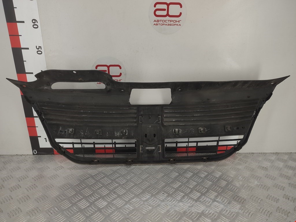 Решетка радиатора DODGE Journey 2008-2020