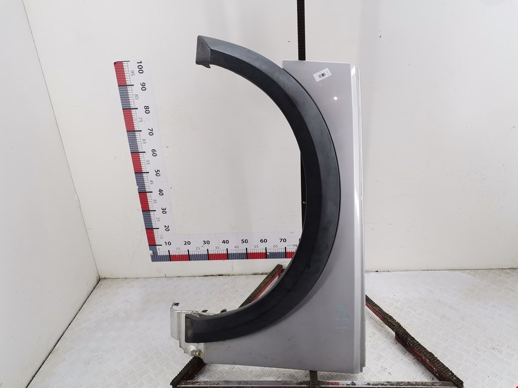 Крыло переднее левое LAND ROVER Discovery III 2005-2009