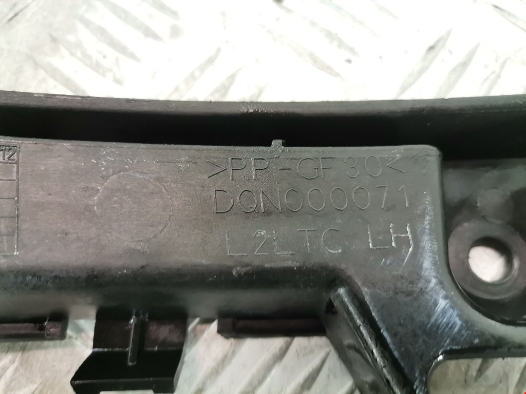 Кронштейн заднего бампера левый правый LAND ROVER Range Rover Sport 2005-2013