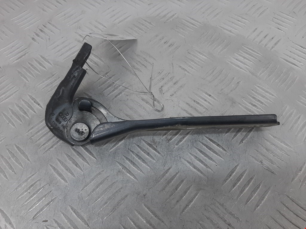 Петля капота левая/правая AUDI A3 8P 2003-2013