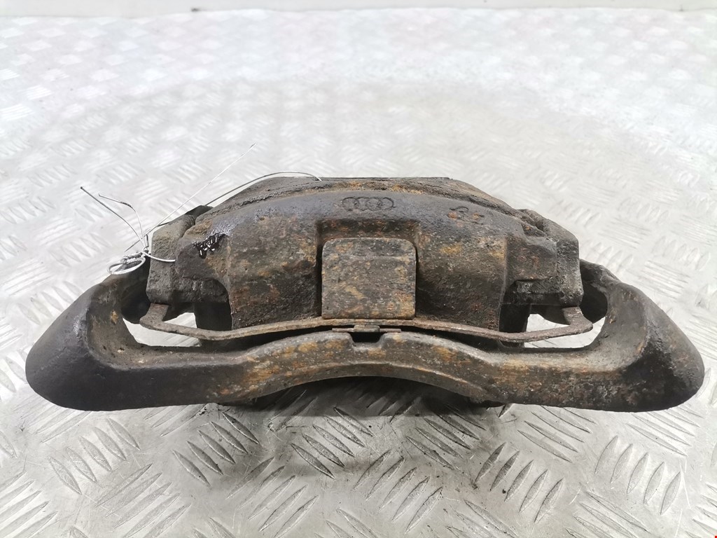 Суппорт передний правый AUDI A6 C6 2004-2010