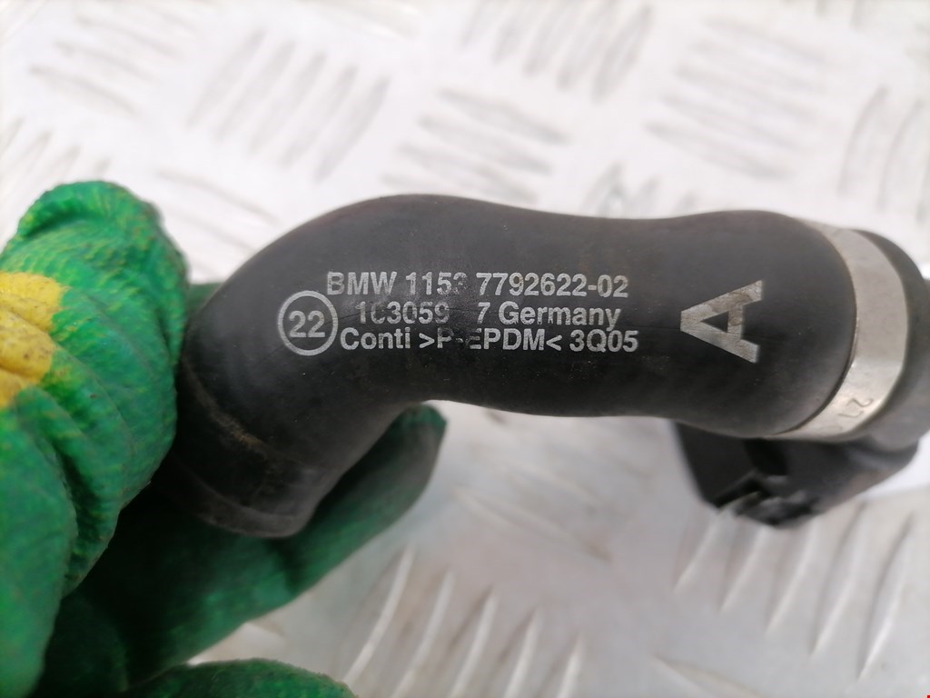 Патрубок BMW 1er E81\E87 2004-2011