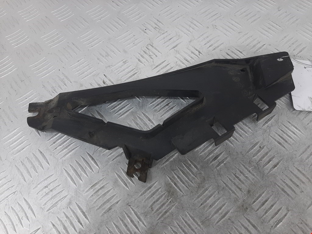 Кронштейн заднего бампера левый правый BMW 7er 7 серия E65/E66 2001-2008