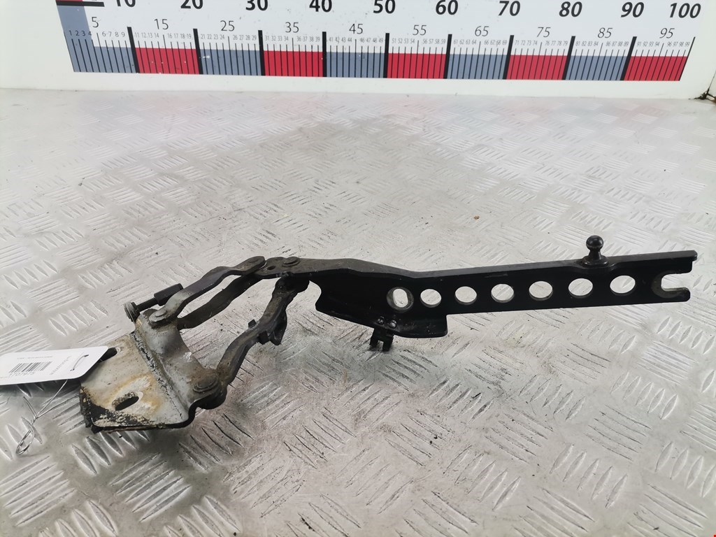 Петля капота левая/правая AUDI A8 D3 2003-2010