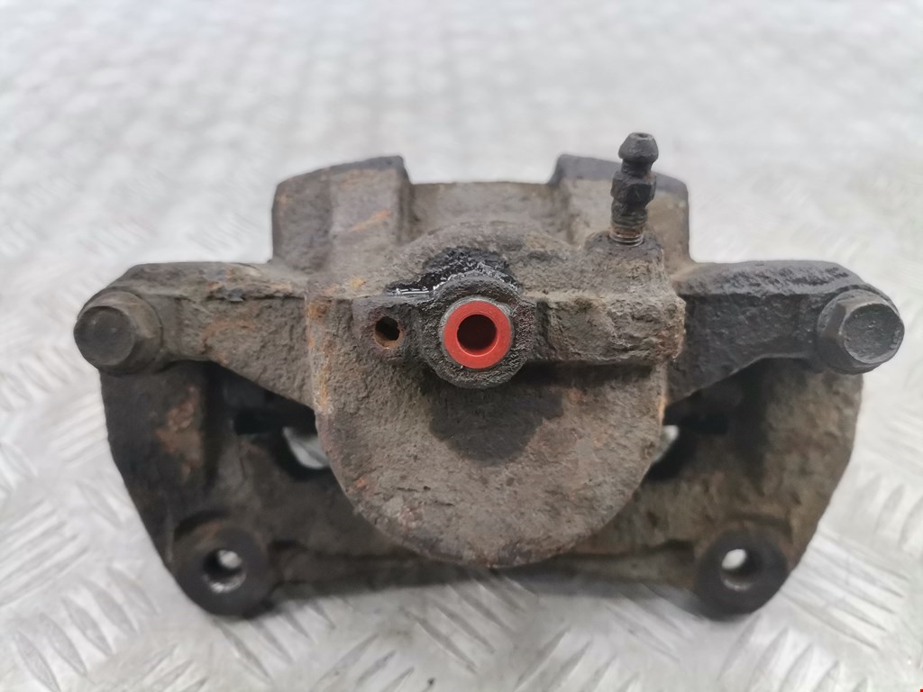 Суппорт передний правый LEXUS RX 300\330\350\400H 2003-2009