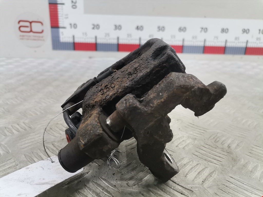 Суппорт задний правый MERCEDES-BENZ C-Class C-klasse W204 2007-2015